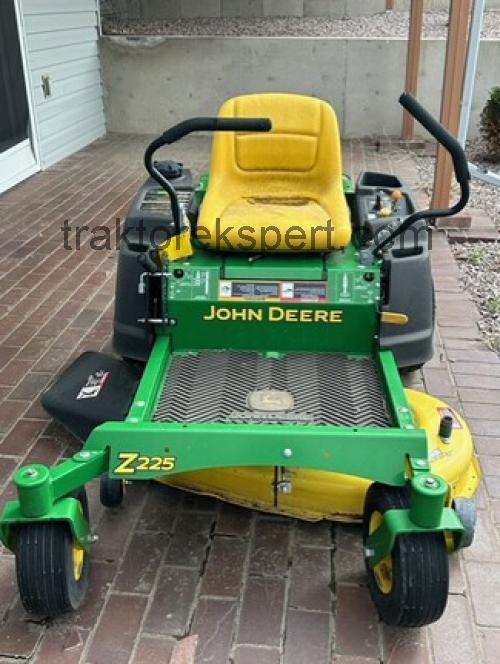 John Deere Z225 tekniske specifikationer 